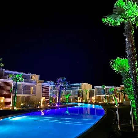 Wave Island Gold G8 Apartment *