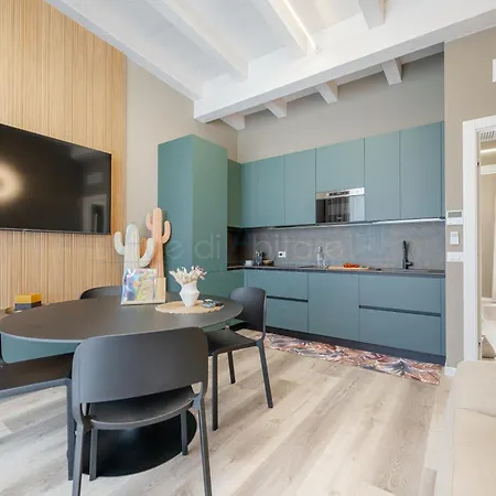 Apartment Wave Island Gold G8
